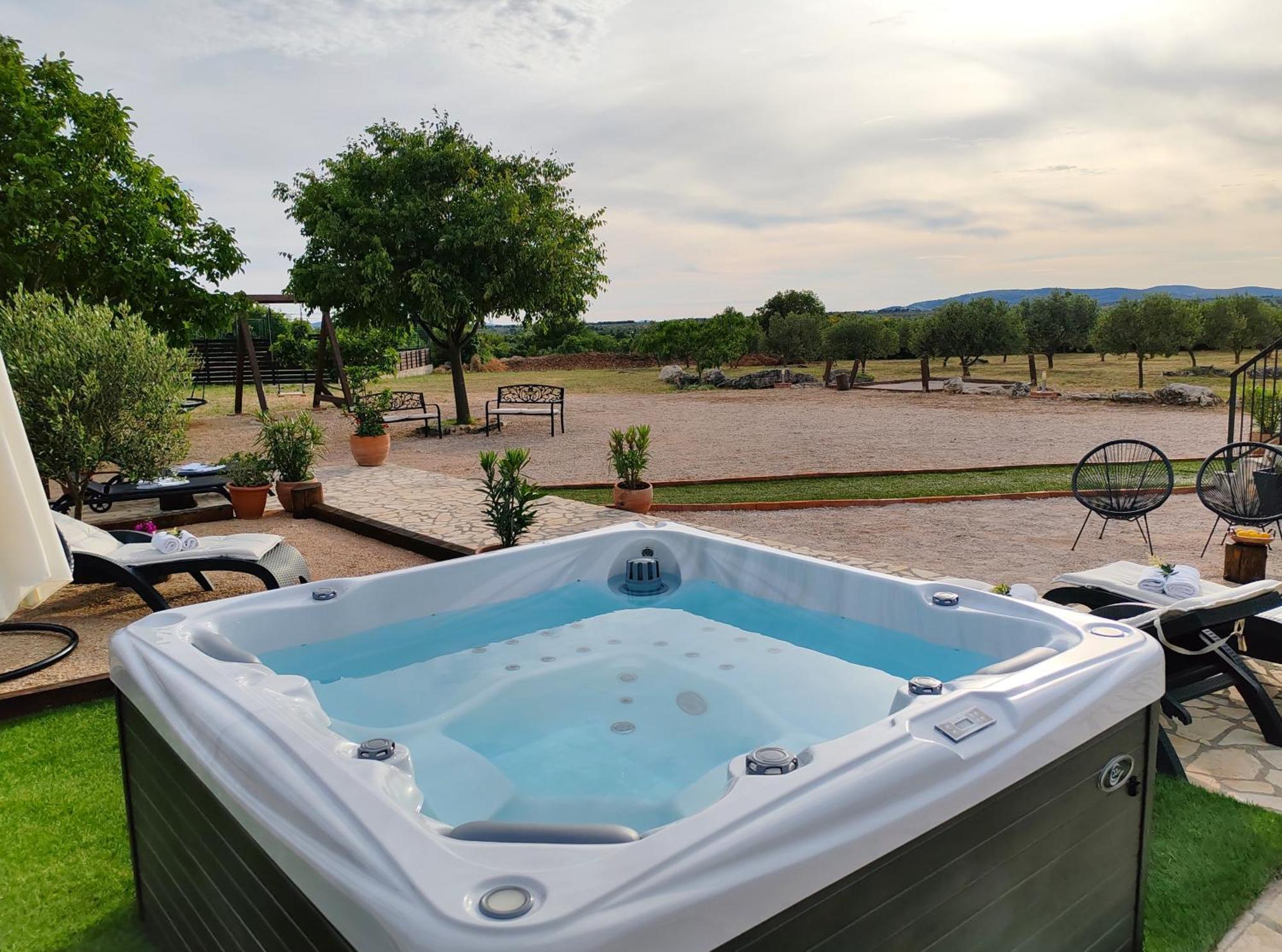 Holiday Home Juli With Jacuzzi シベニク エクステリア 写真